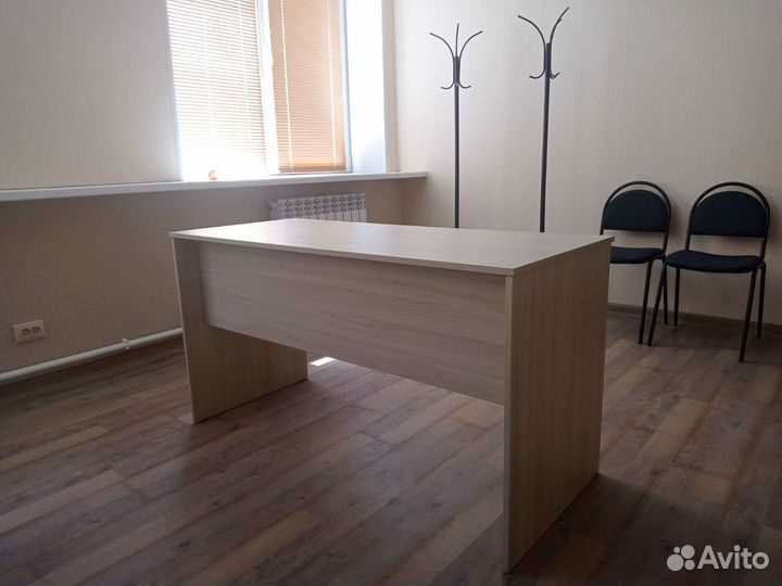 Письменный стол из массива дерева бу