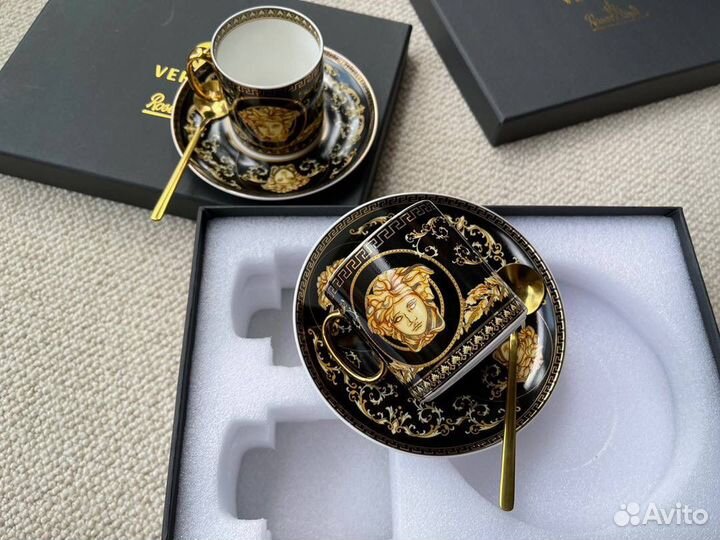 Набор посуды версаче