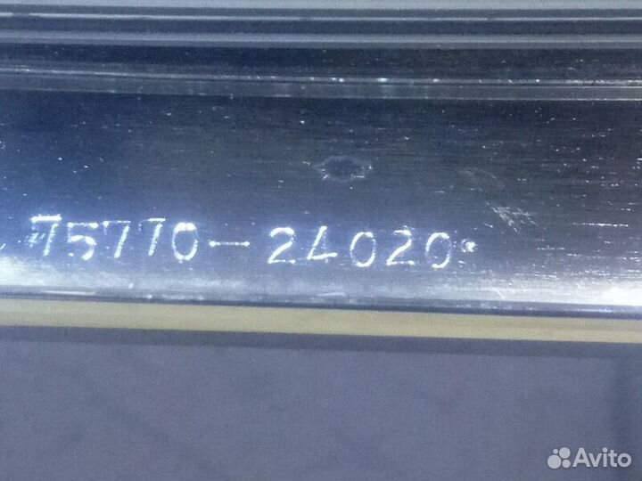 Накладка капота Lexus Ls430