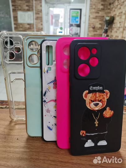 Чехлы на телефоны в ассортименте