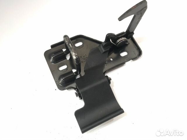 Замок капота Volkswagen Touareg