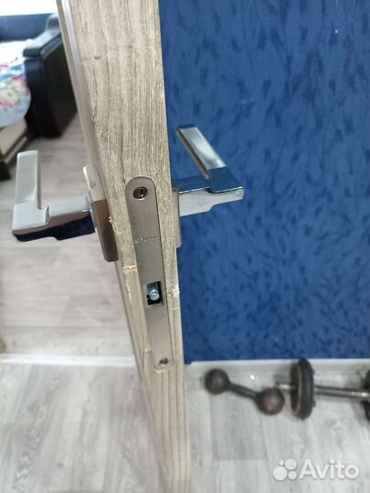 Межкомнатные двери бу 60 см с коробкой