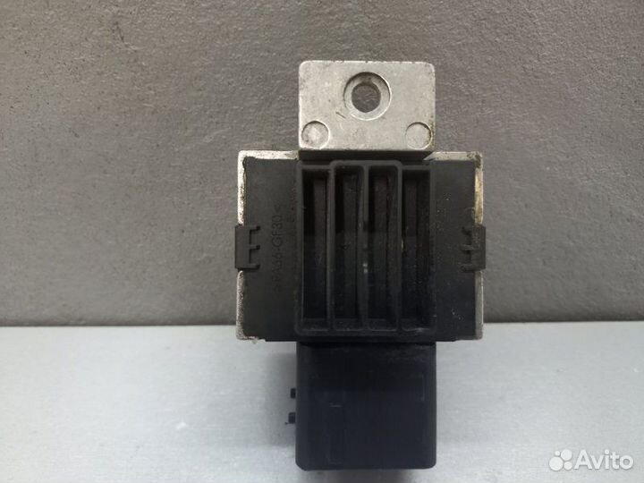 Реле накала свечей Citroen Berlingo 1.6 turbo