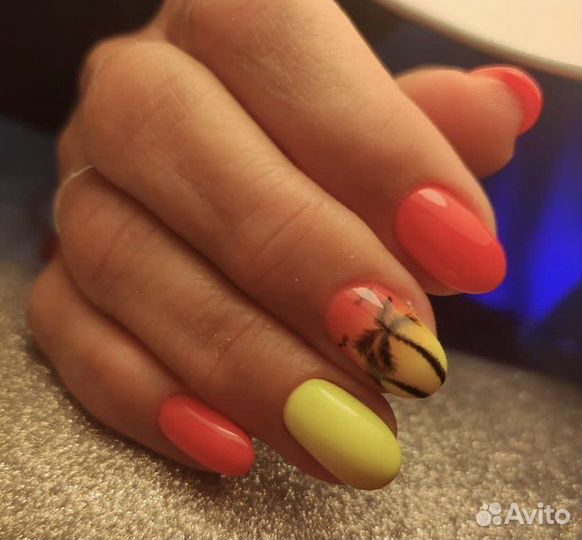 Маникюр и педикюр