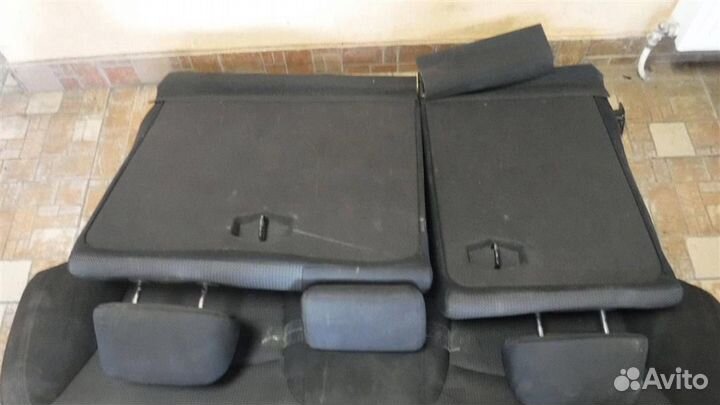 Сиденье заднее (диван) Hyundai Sonata VI (YF) 201