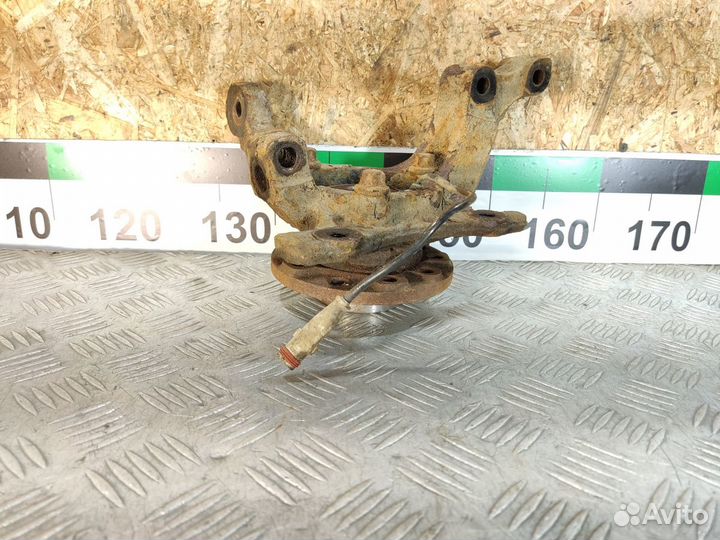 Кулак поворотный передний левый Opel Astra H