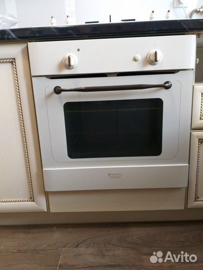 Газовый духовой шкаф ariston бежевый под ретро