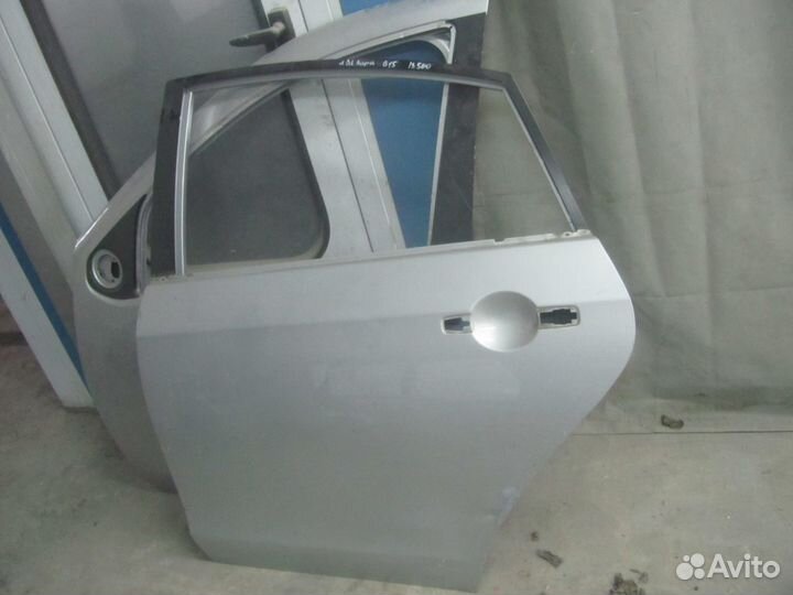 Дверь передняя задняя левая Nissan Almera g15