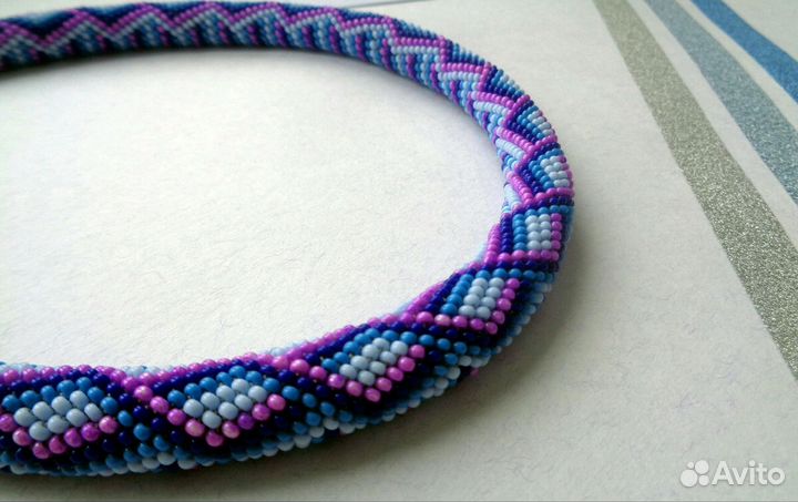 Жгут из бисера на шею 