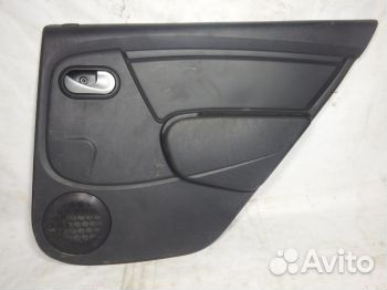 Обшивка двери задней правой