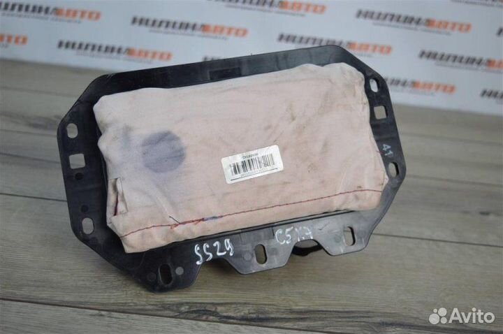 Подушка безопасности в торпедо Citroen C5 X7 седан