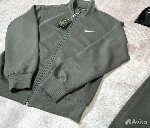 Спортивные костюмы Nike