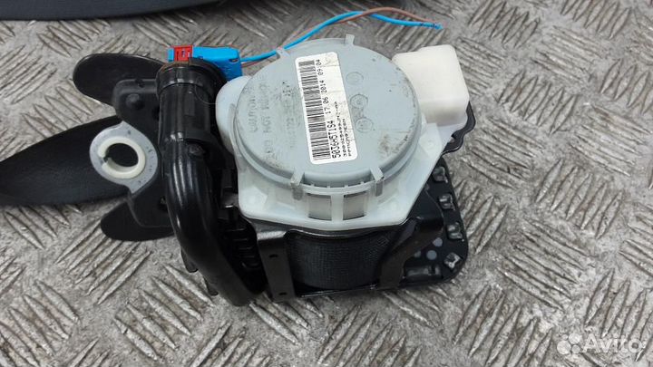 Ремень безопасности с пиропатроном Nissan Qashqai