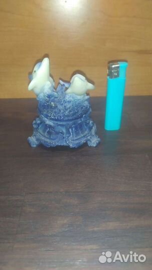 Шкатулка с дельфинами