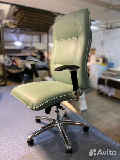 Компьютерное кресло