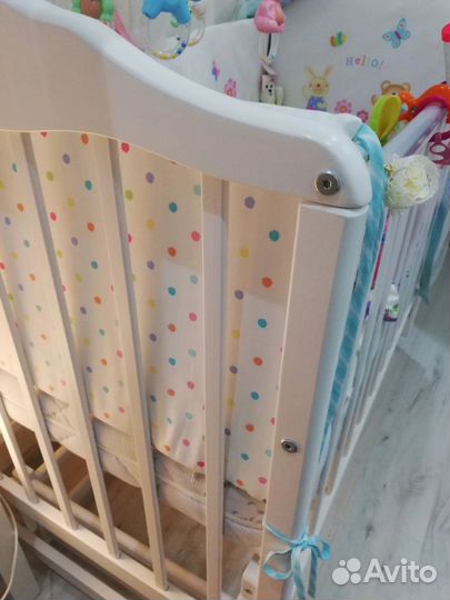 Кроватка маятник +матрас