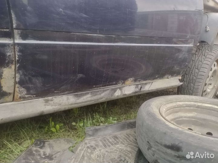 Передняя правая дверь лада калина 1