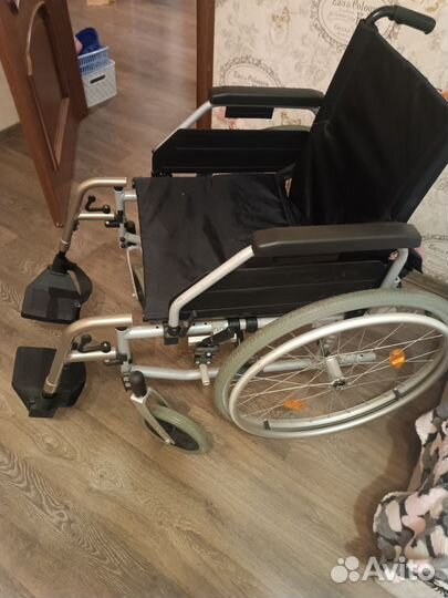 Инвалидная коляска складная бу