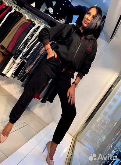 Костюм новый люксовый