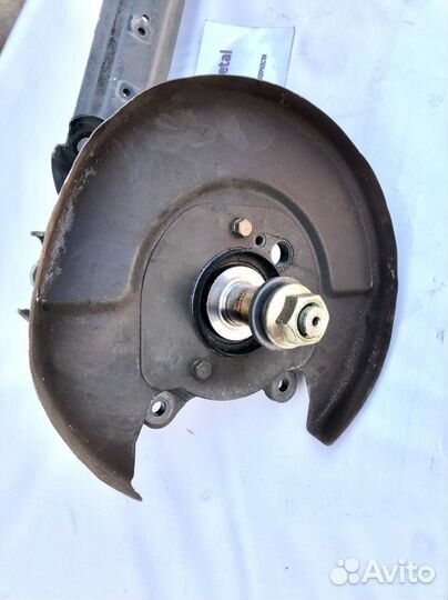 Nissan Maxima а32 Cefiro цапфа задняя левая