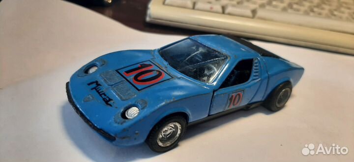 Автомобили diecast разные