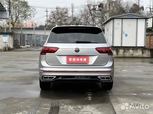 Volkswagen Tiguan L 2.0 AMT, 2021, 41 300 км