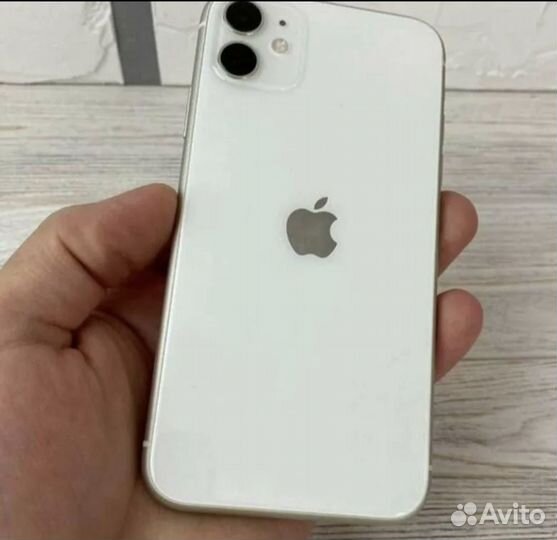 iPhone 11, 64 ГБ