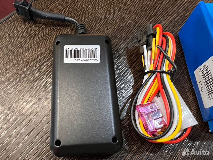 Трекер GPS для отслеживания онлайн на мото