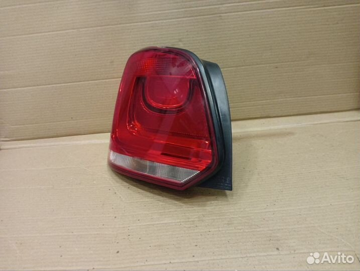 Стоп-сигнал левый Volkswagen Polo (Mk5) Hatchback