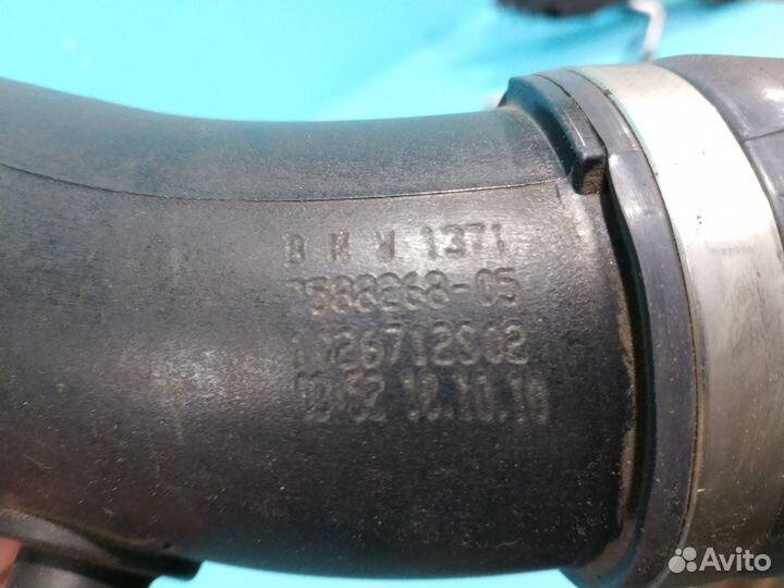 Воздушный патрубок BMW X6 с датчиком