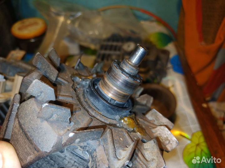 Генератор Iveco Stralis