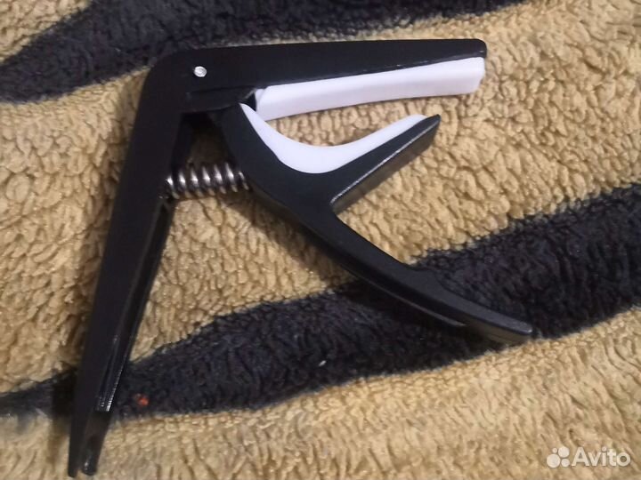 Каподастр для гитары, акустической, классической