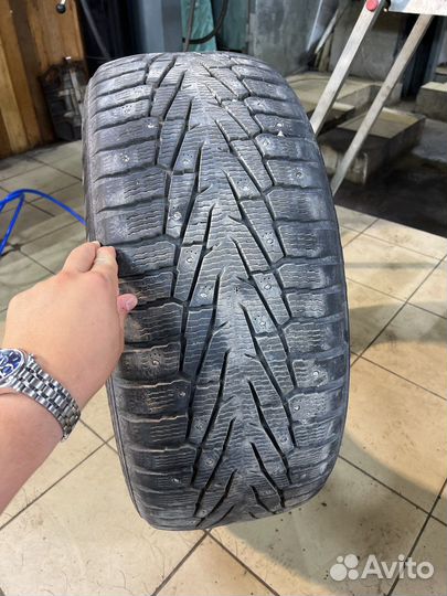 Nokian Tyres Hakkapeliitta 7 SUV 265/50 R20 111T