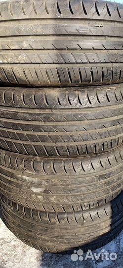 Viatti Strada Asimmetrico 215/60 R16 95V