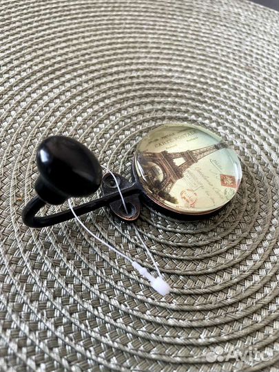 Крючок для одежды настенный