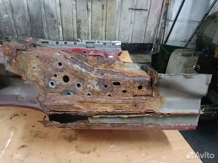 Крыло заднее левое Ford Fiesta Mk5 (2002—2008)