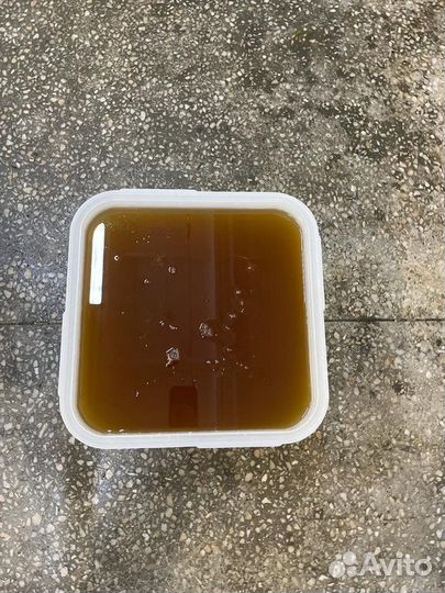 Оптом свежий горный мед