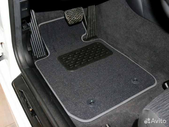 Коврики Mitsubishi Pajero IV ворсовые