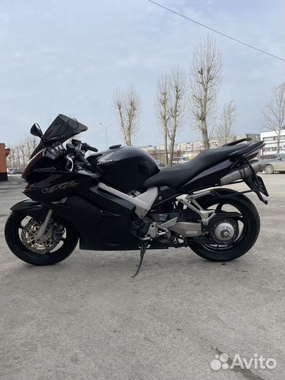 Honda VFR 800F, 2002г. Без пробега по РФ