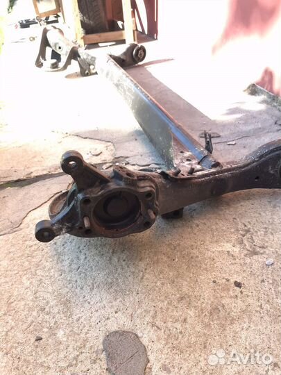 Задняя балка