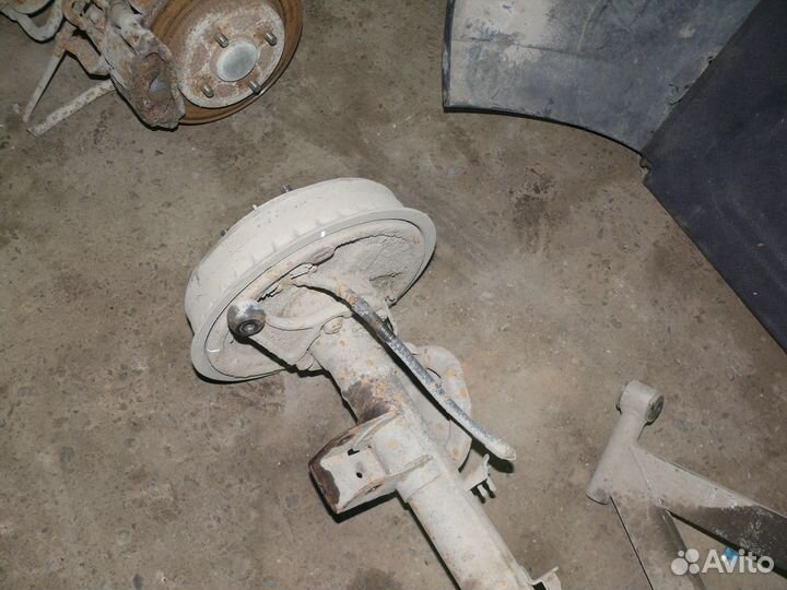 Задний мост Chevrolet Niva 2005 г 1,7 л