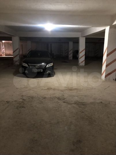Машиноместо, 18 м²