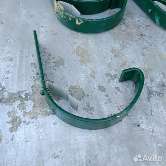 Кронштейн для водостока