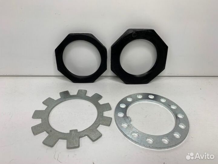 Гайка ступичная Utility Trailer