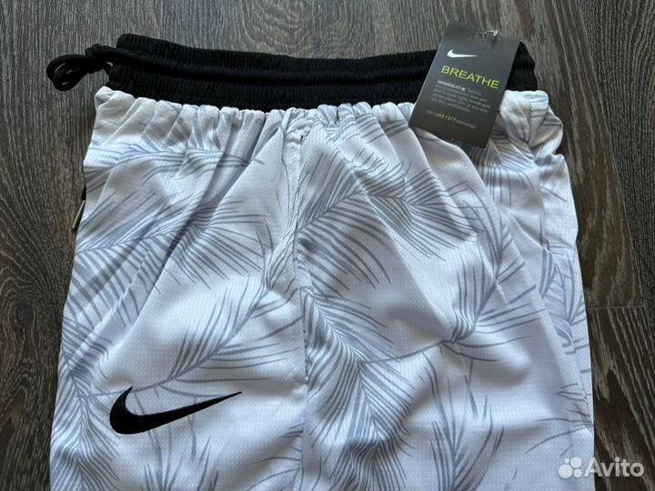 Шорты Nike Dri FIT белые