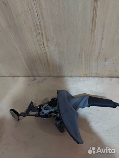 Рычаг стояночного тормоза BMW 3-серия E90