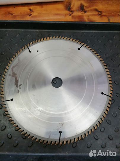 Диск пильный по ламинату атака 300х100Тх30