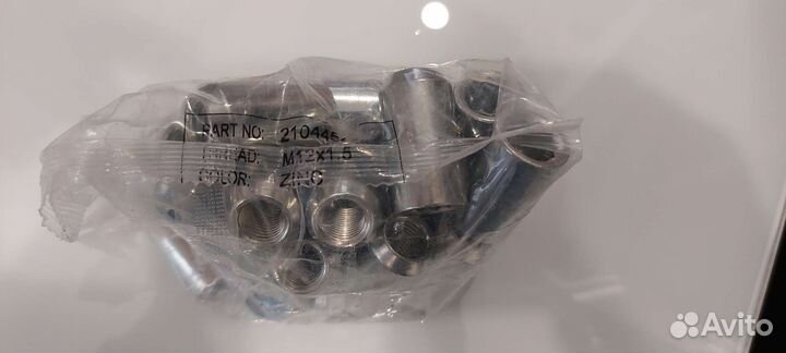 Колесные гайки 12х1.5 с ключом