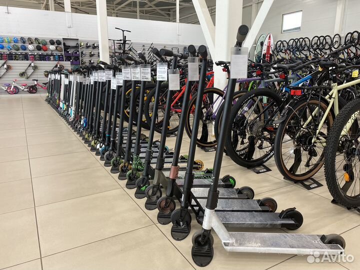 Трюковой самокат Tech Team