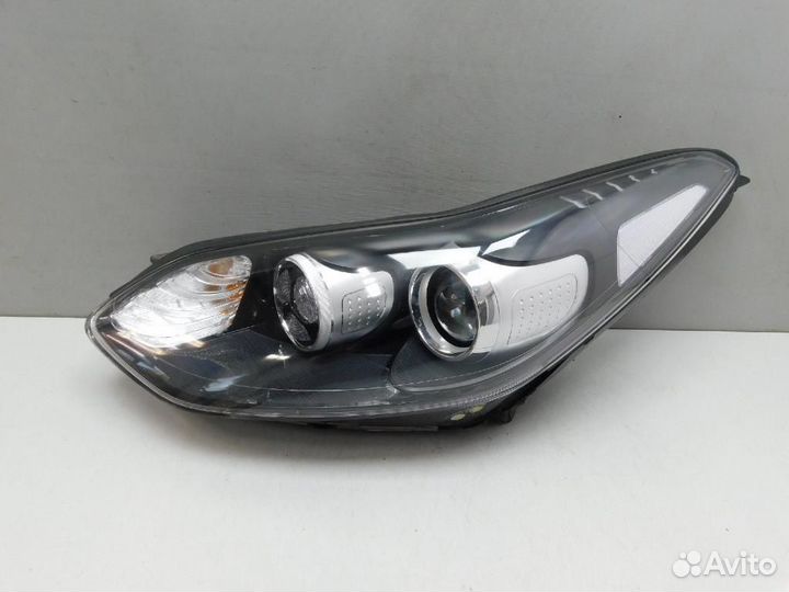 Фара левая Kia Sportage